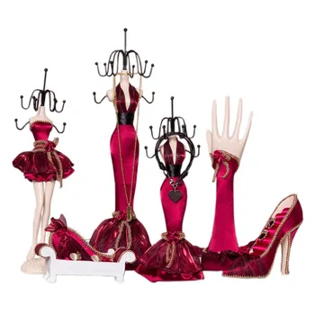 Červené Víno Princezná Šperky Zobraziť Stojan Model Šaty Vysoké Podpätky Náušnice Náhrdelník Krúžok Šperky Držiak Na Stojan
